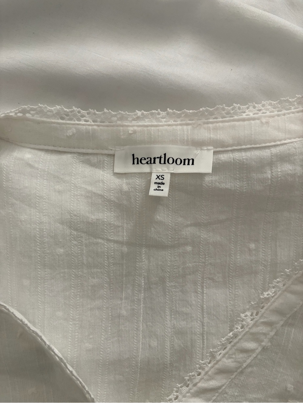 Heartloom Women’s White Button Front Lightweight Long Sleeve Blouse Size XS - Picture 4 of 7